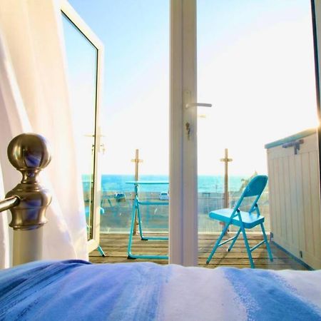 Serenity "Your Calm Seafront Retreat" By Air Premier Seaford Eksteriør billede