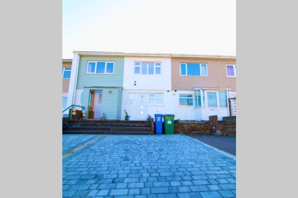 Serenity "Your Calm Seafront Retreat" By Air Premier Seaford Eksteriør billede